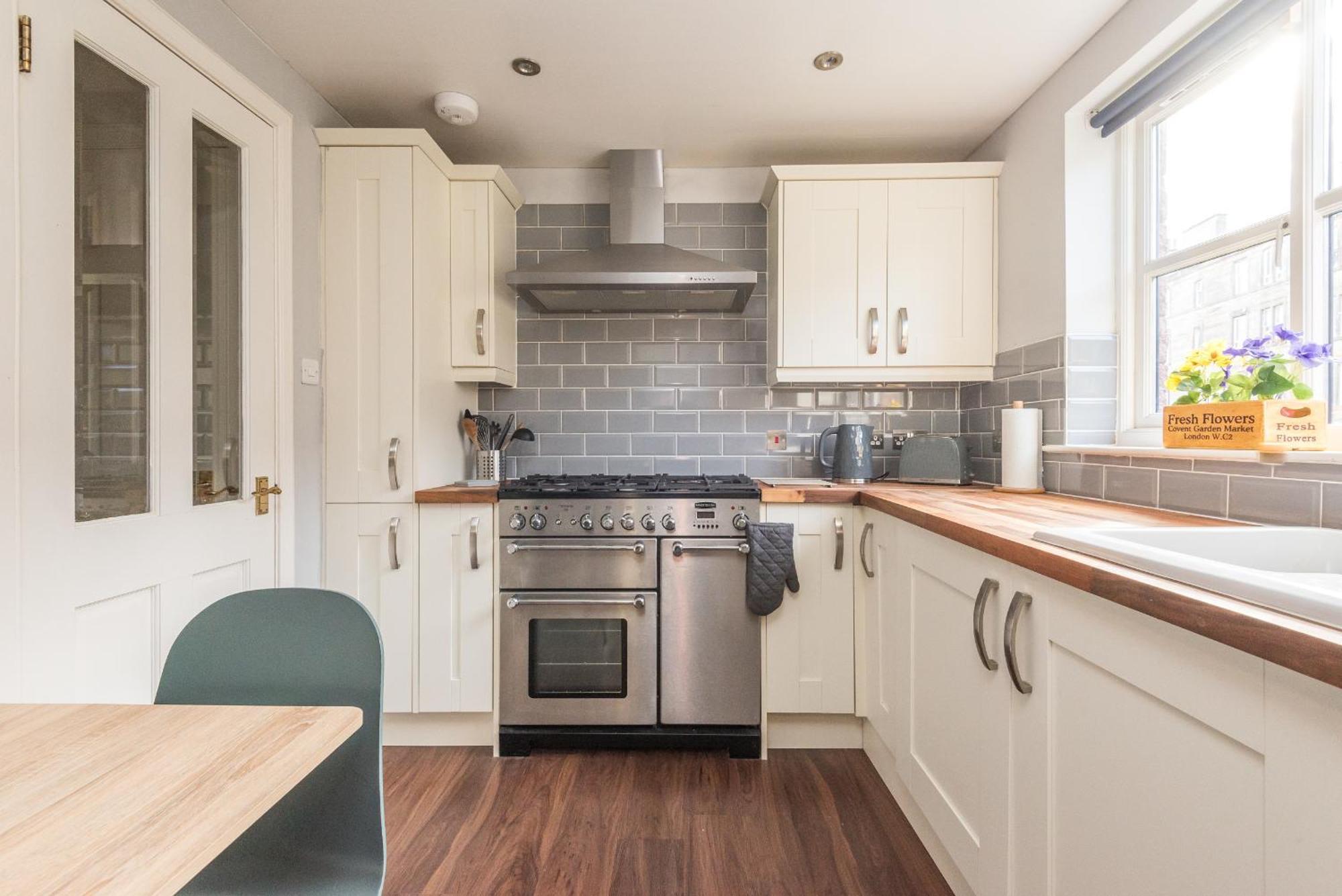 Cosy Roseburn Apartment, Edinburgh - 2 Bedrooms, Free Parking Kültér fotó