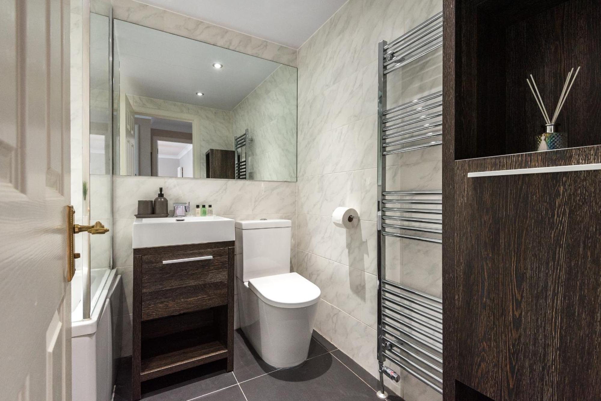 Cosy Roseburn Apartment, Edinburgh - 2 Bedrooms, Free Parking Kültér fotó